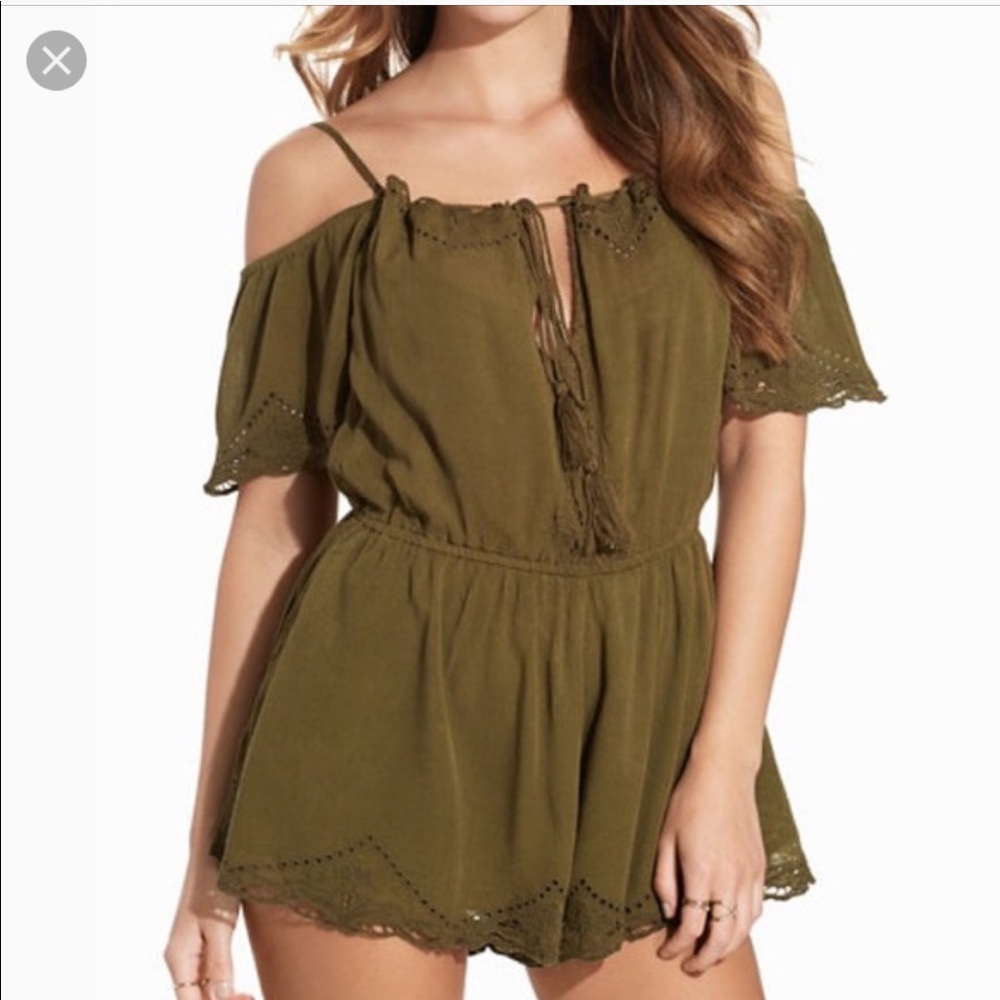 Free people romance romper nwot 🚨 weekend sale
